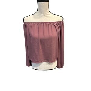 Women’s Forever 21 Off Shoulder Top. Size Medium